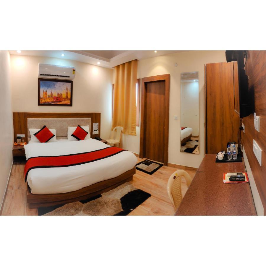 Hotel The Royal Bhumesh Katra  Esterno foto